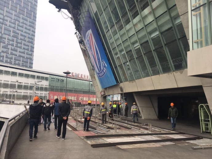 电影《超时空同居》将于5月18日正式登陆全国各大院线